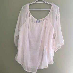 5/$25 Boutique Flowy sheer sleeve double layered blouse NWT size 1x
